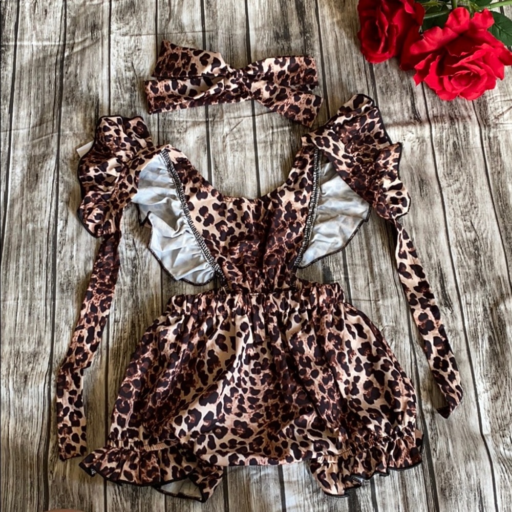 Little girls cheetah 2pc outfit! - Picture 4 of 5